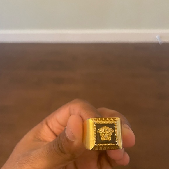 Versace Large Gold Ring - Picture 3 of 7